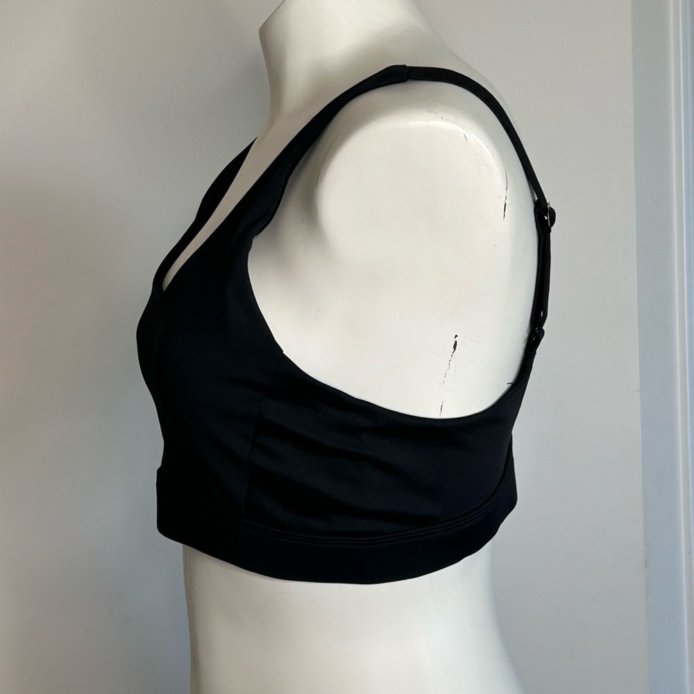 ✨4/$30 Lole Black Bra Size M full support - Picture 2 of 6